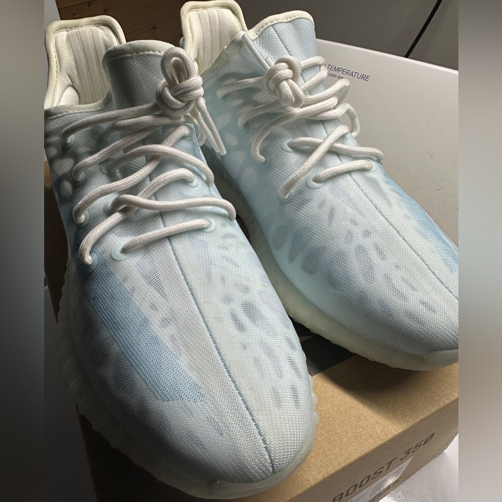 Yeezy Boost 350 V2 'Mono Ice' Size US 11